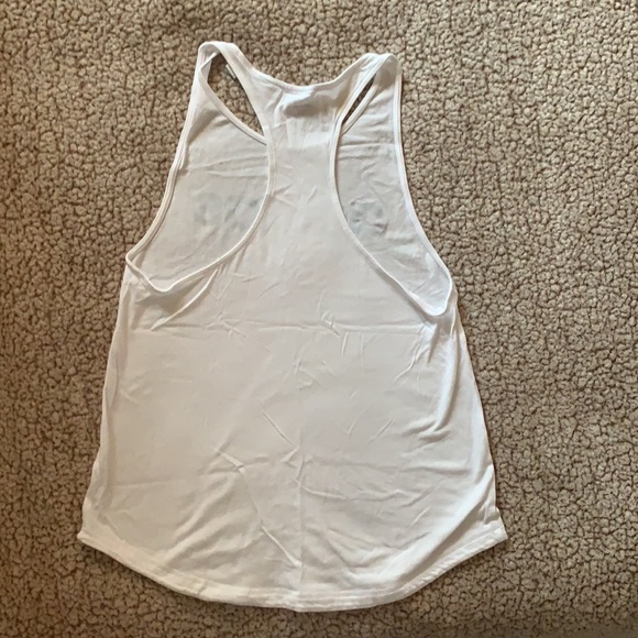 ADIDAS essential linear top - Picture 2 of 3